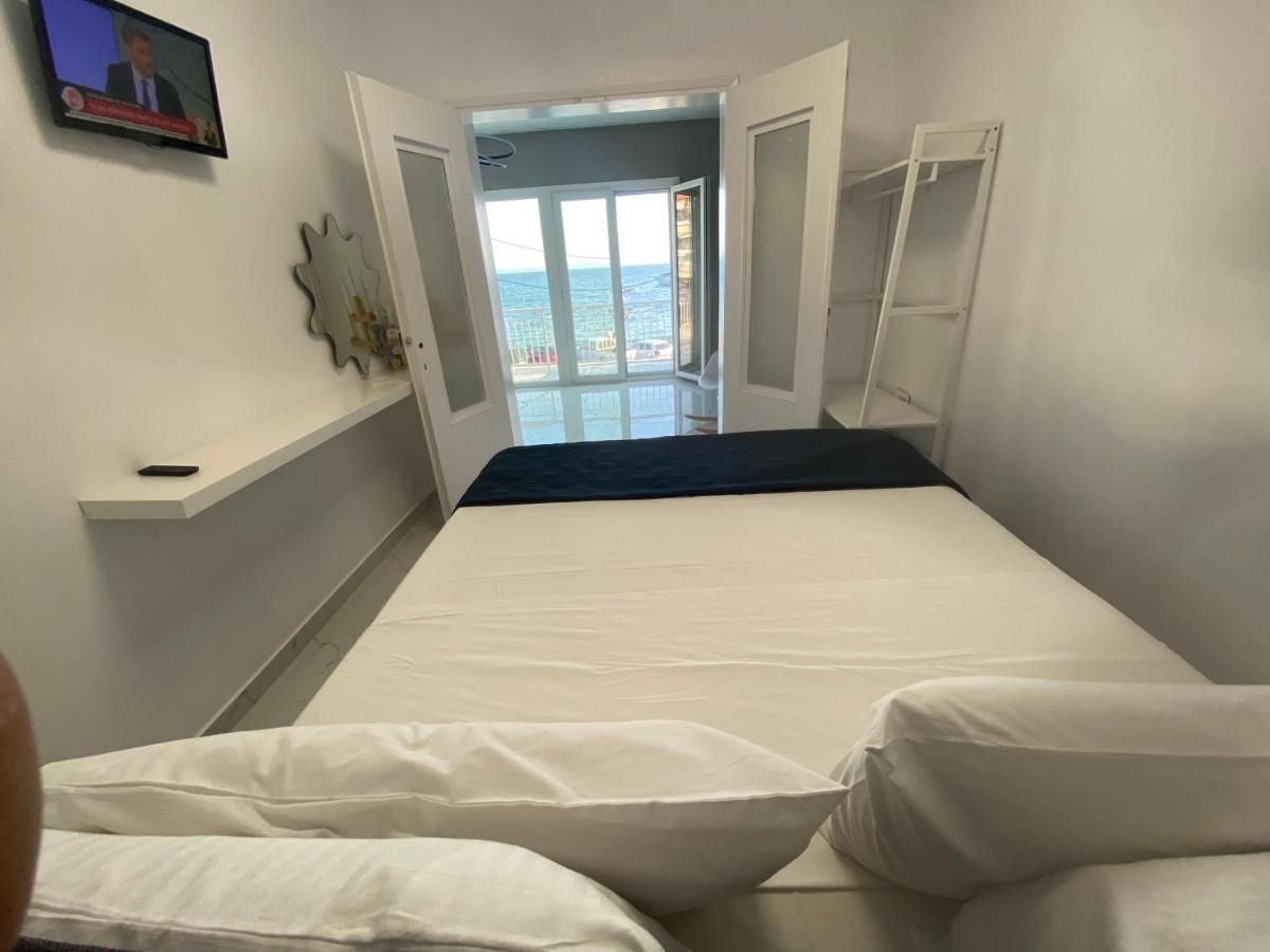 Candi Central Apartments 네오스마르마라스 외부 사진